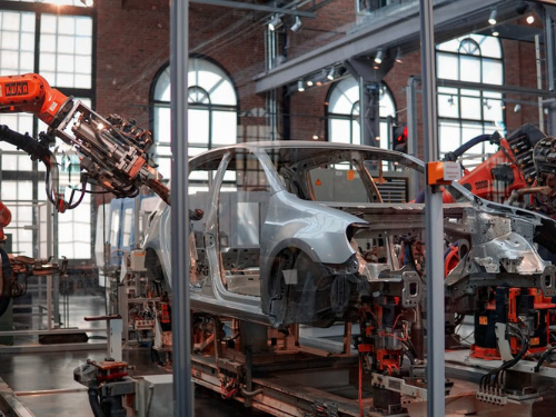 Automobile